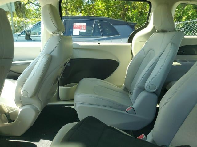 2021 Chrysler Pacifica Hybrid Touring L