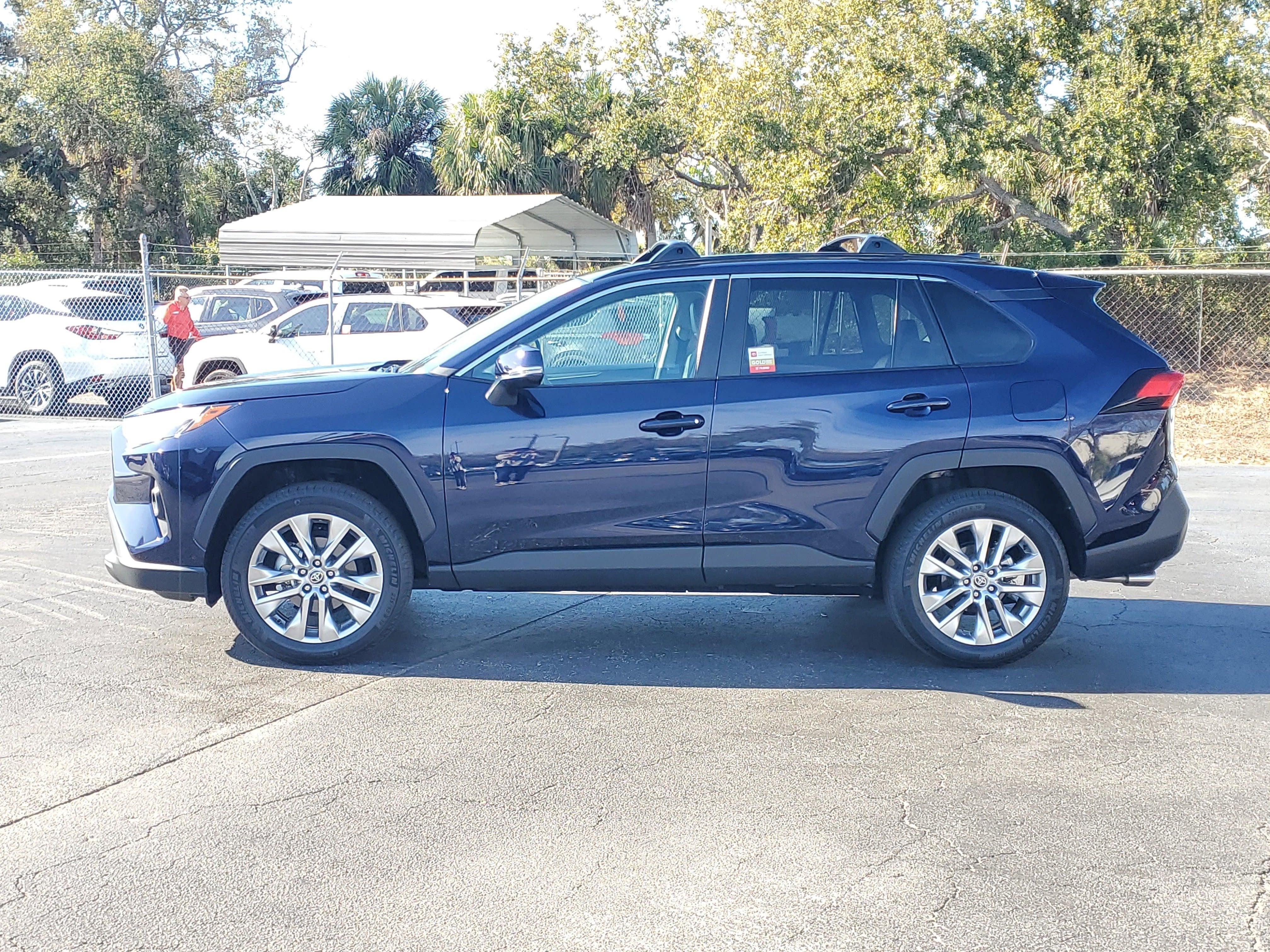 2025 Toyota RAV4 XLE Premium