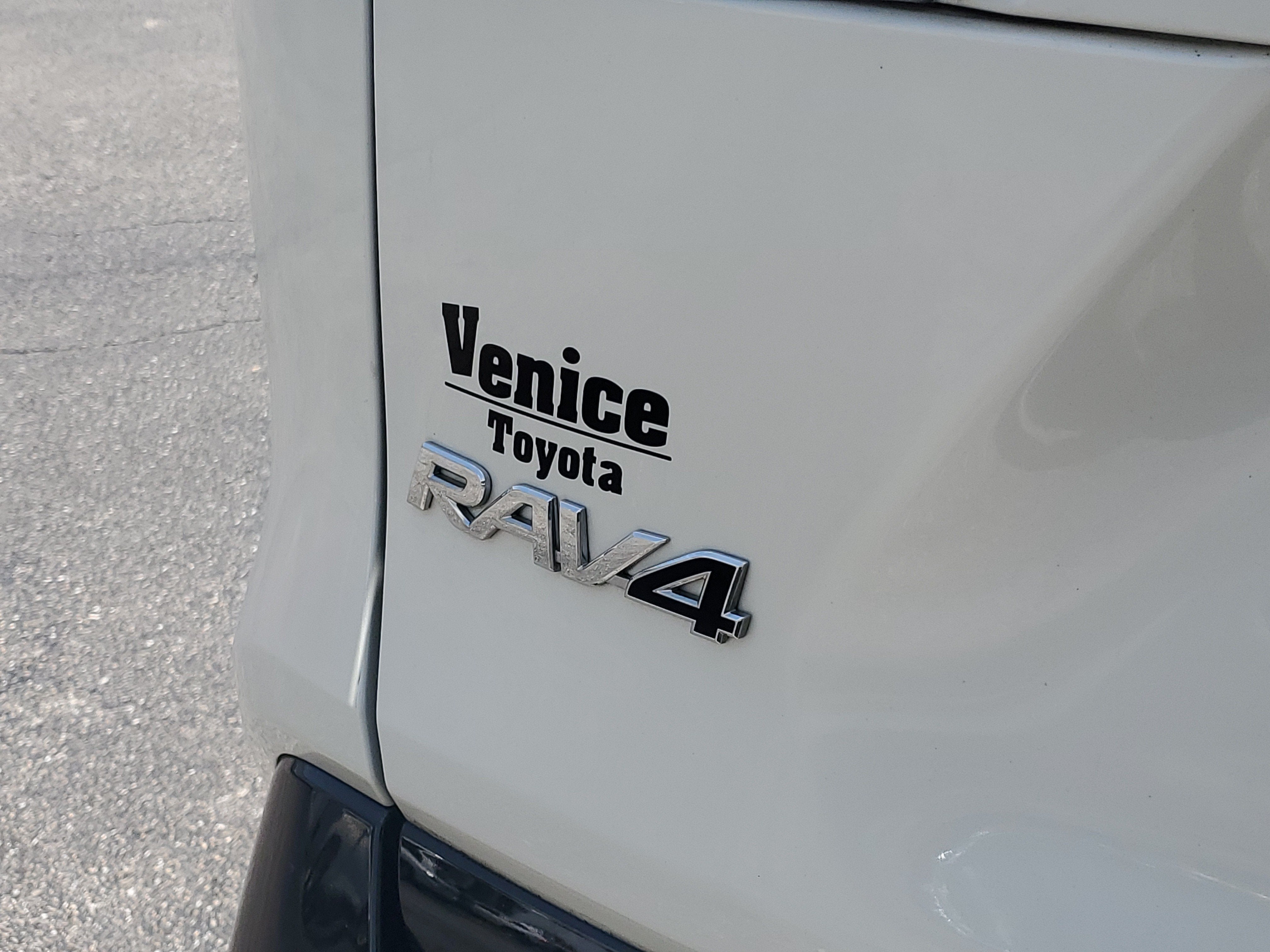 2022 Toyota RAV4 Hybrid XSE