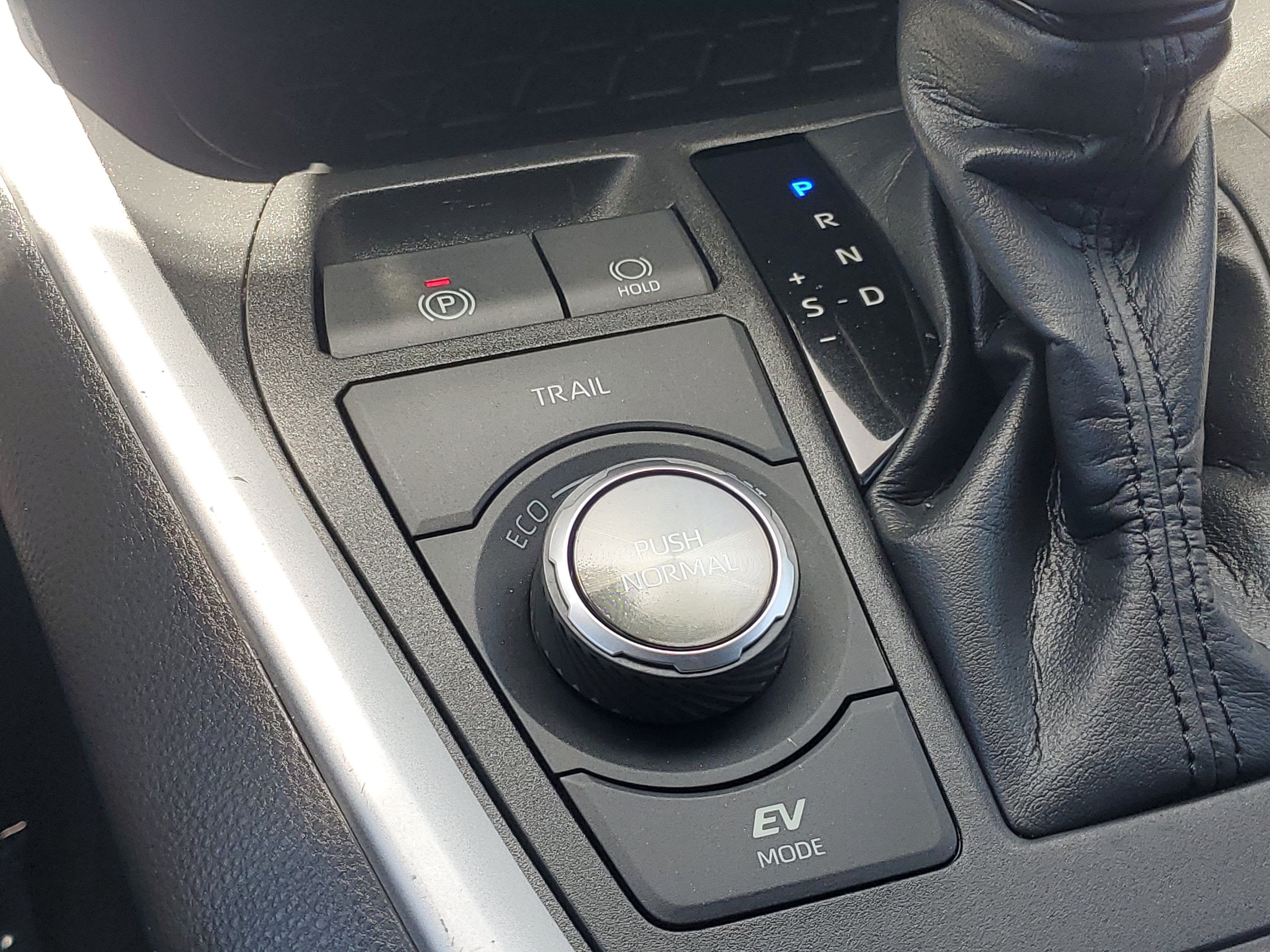 2022 Toyota RAV4 Hybrid XSE