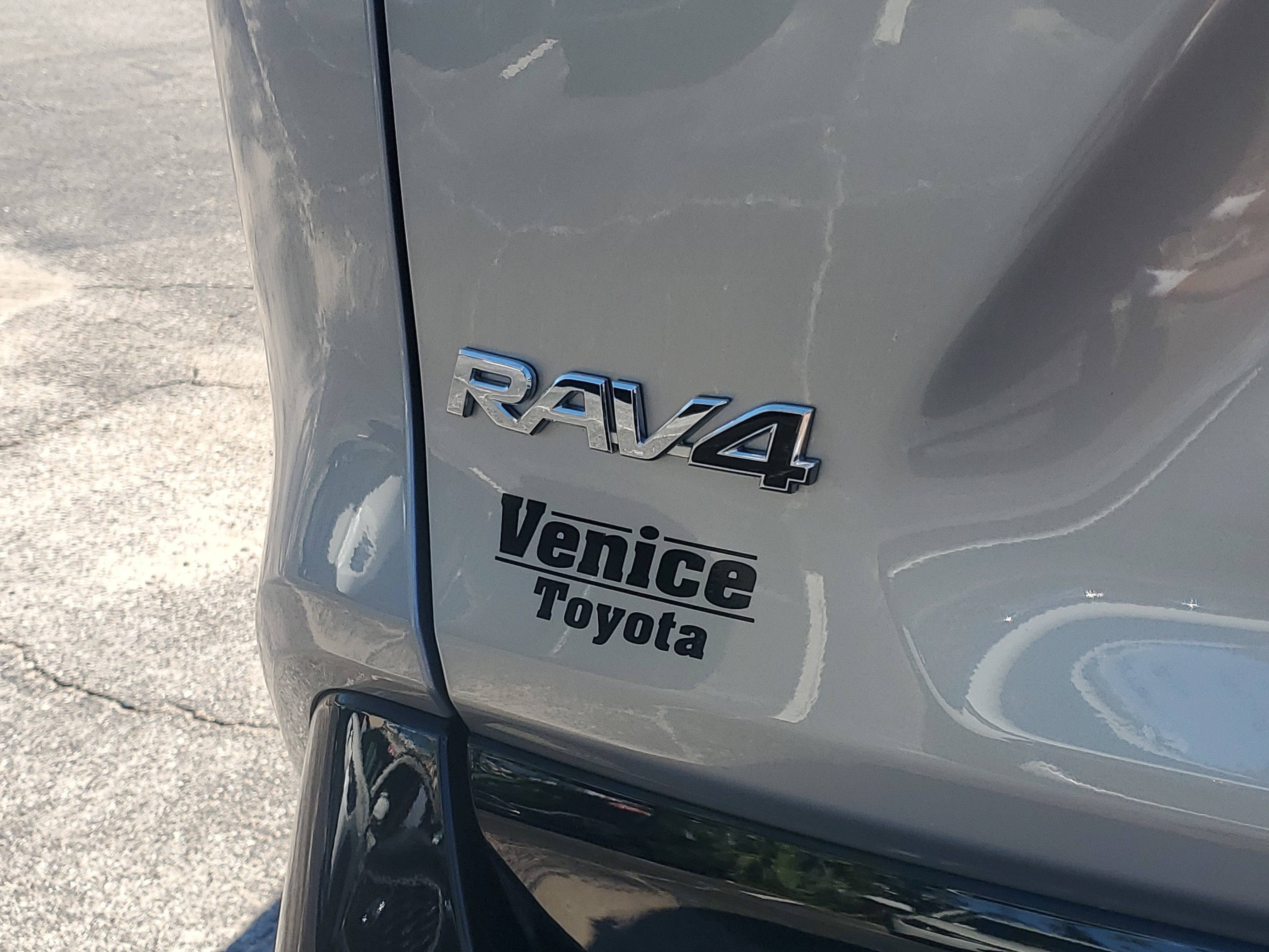 2023 Toyota RAV4 Hybrid XSE