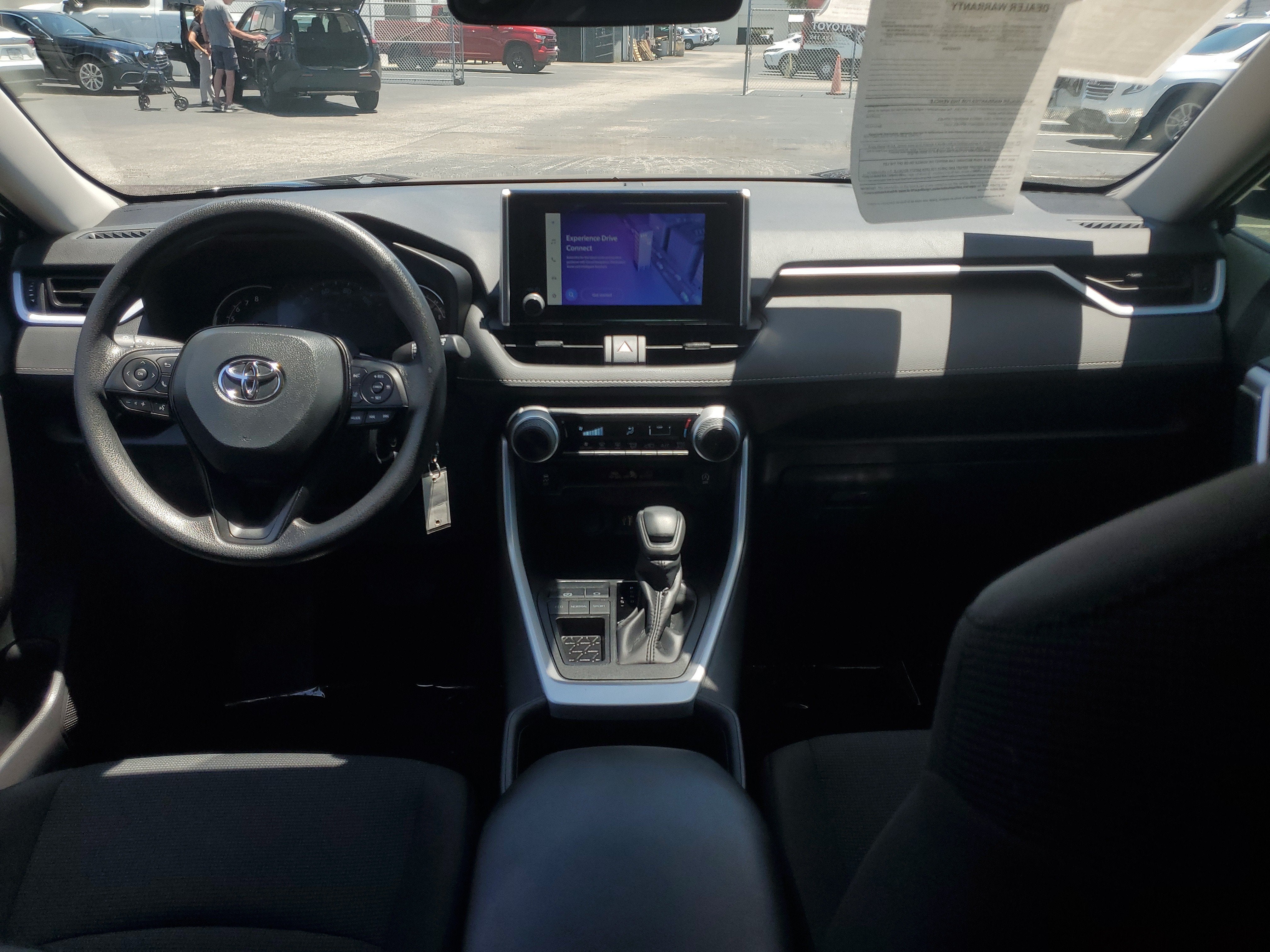 2025 Toyota RAV4 LE