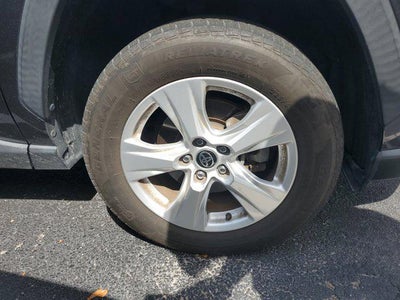 2021 Toyota RAV4 XLE