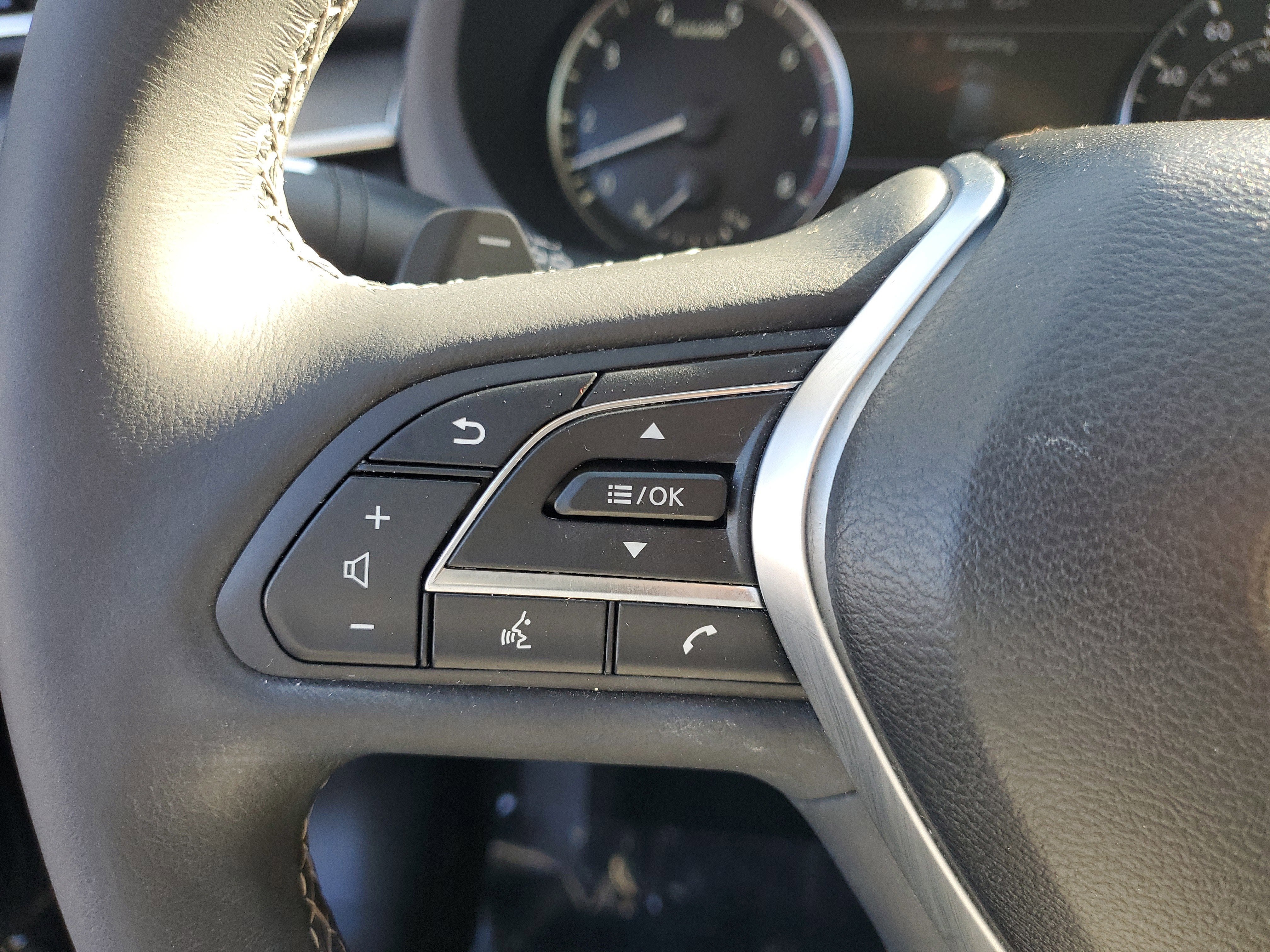 2023 INFINITI QX50 LUXE