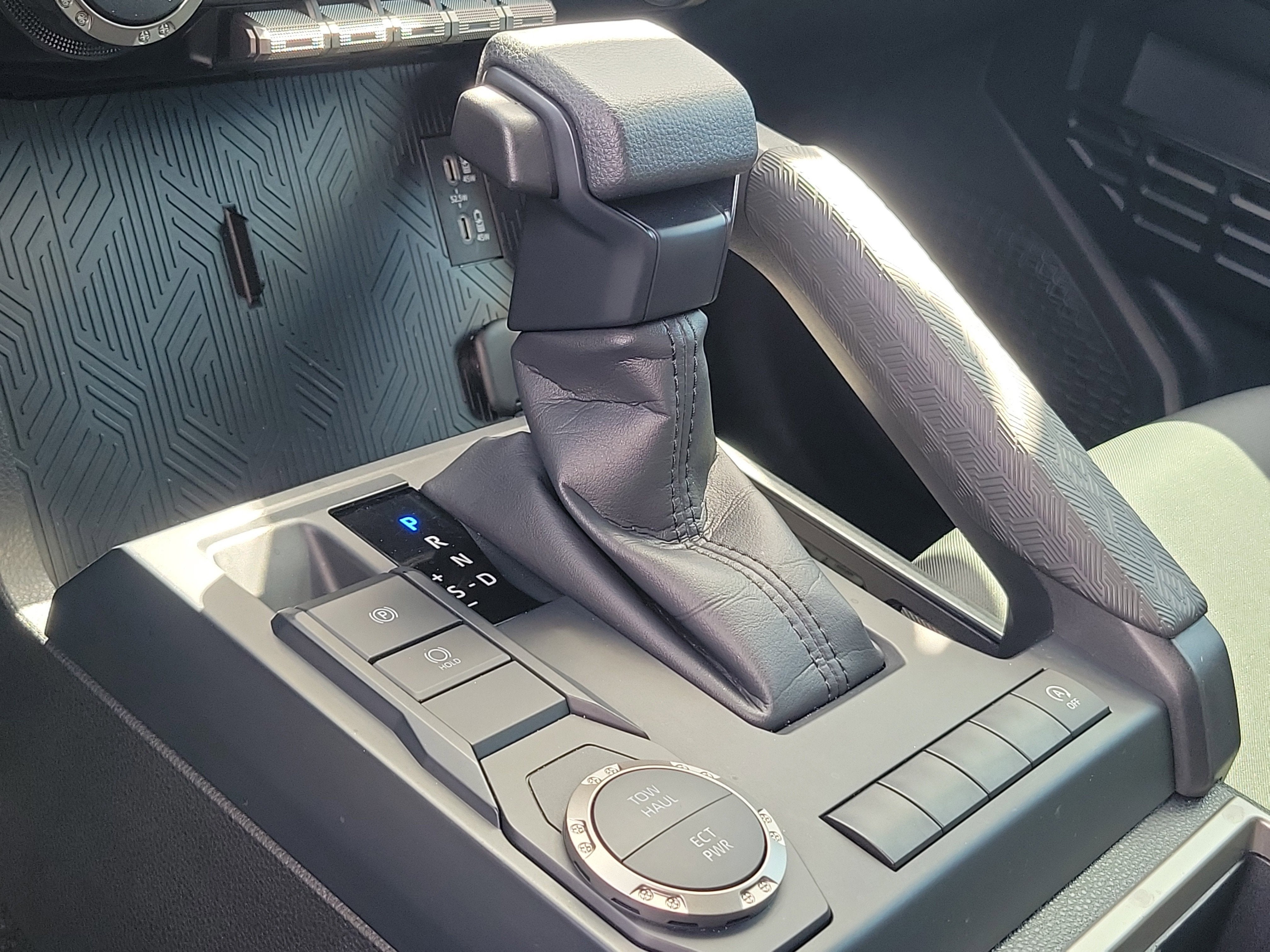 2024 Toyota Tacoma 2WD SR5