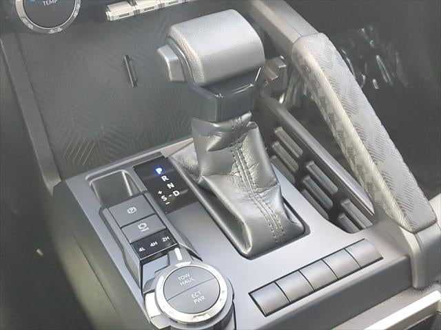 2024 Toyota Tacoma 4WD SR5