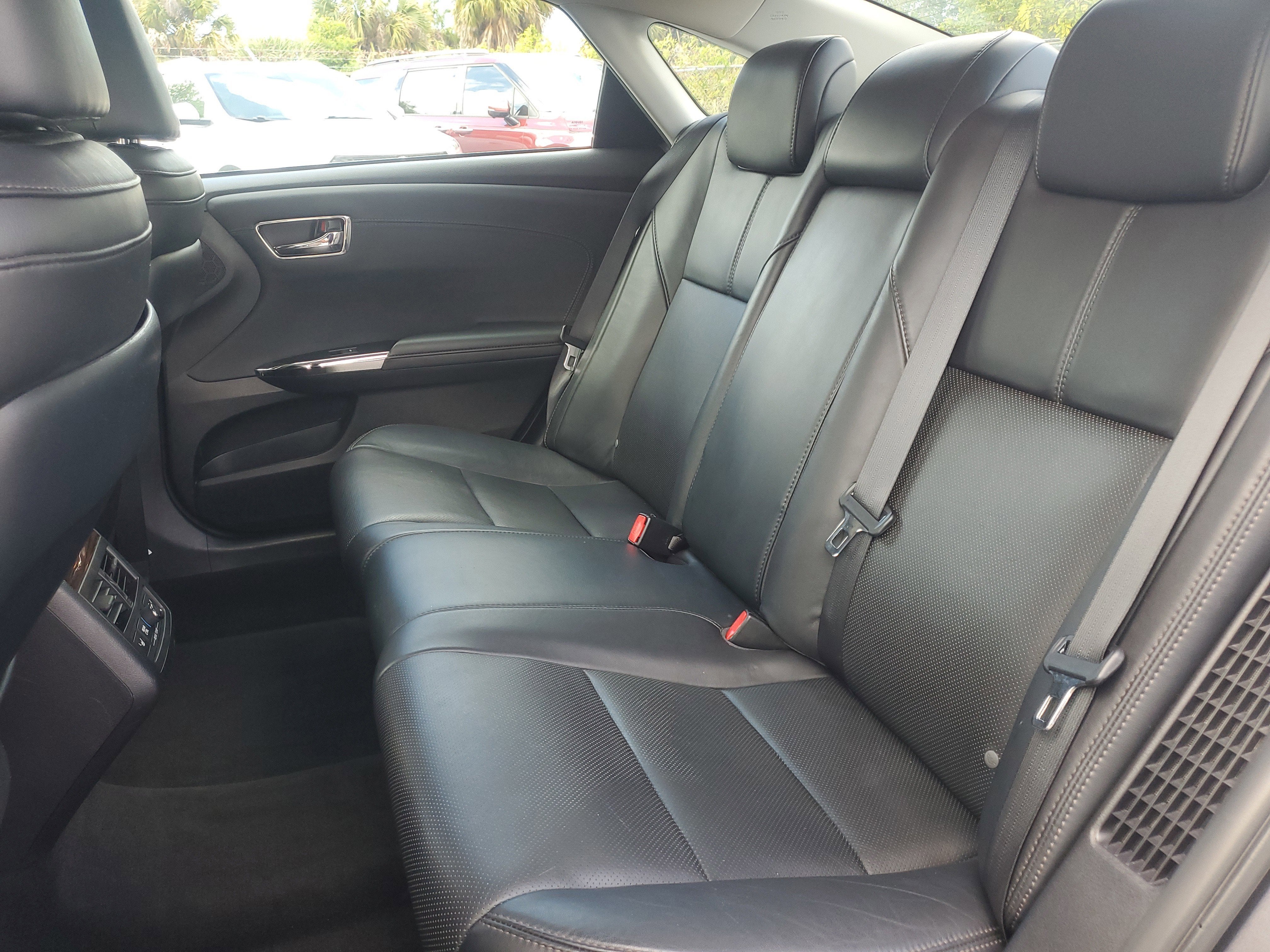 2015 Toyota Avalon Hybrid XLE Touring