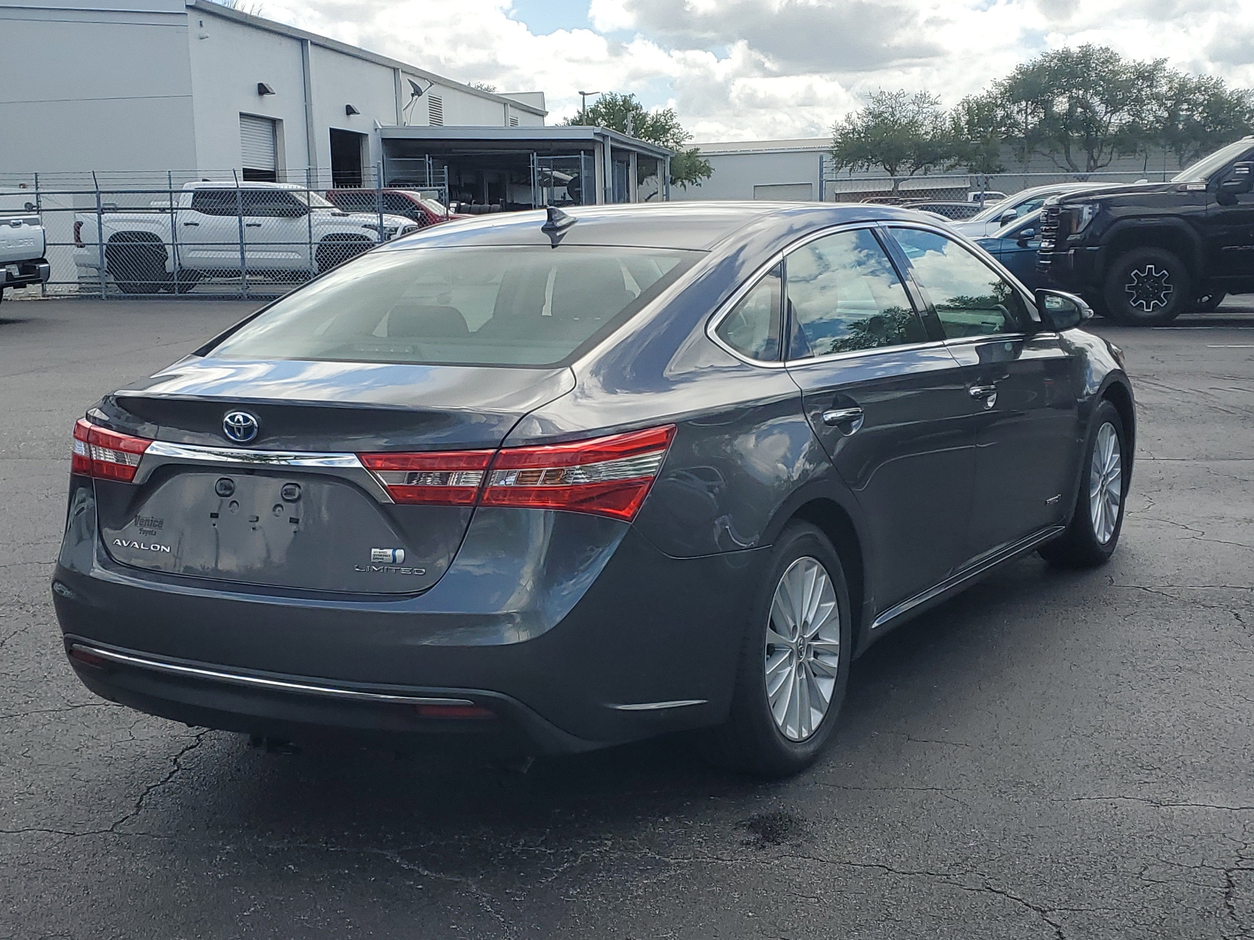 2015 Toyota Avalon Hybrid XLE Touring