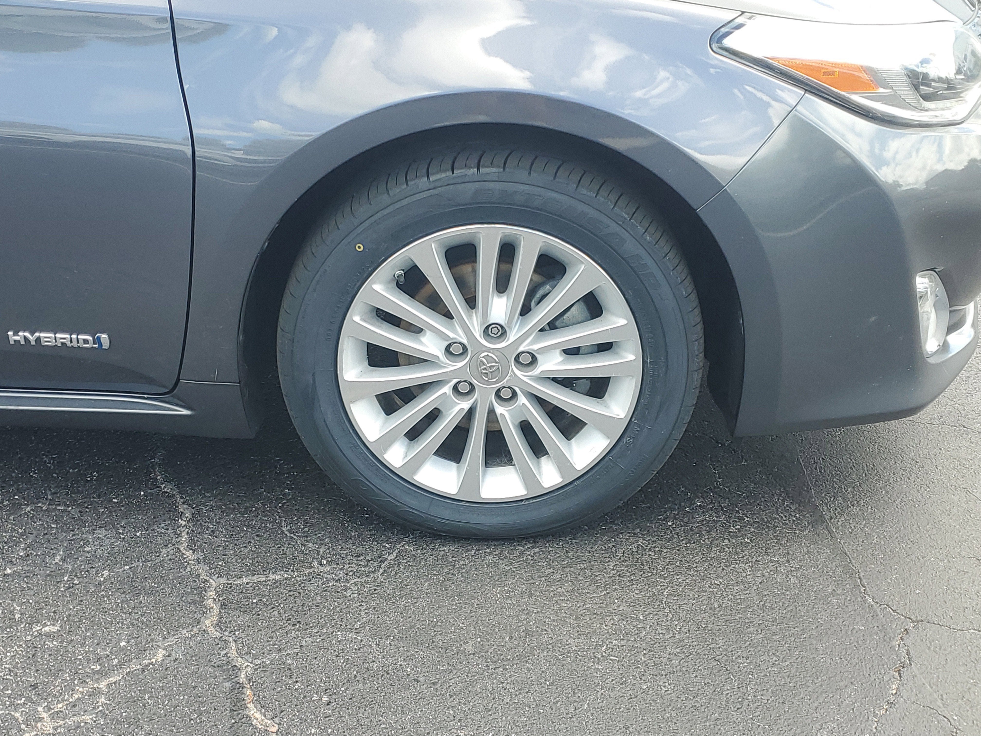 2015 Toyota Avalon Hybrid XLE Touring