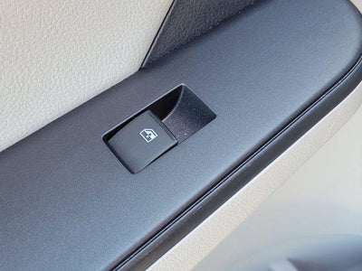 2017 Toyota Camry Hybrid LE