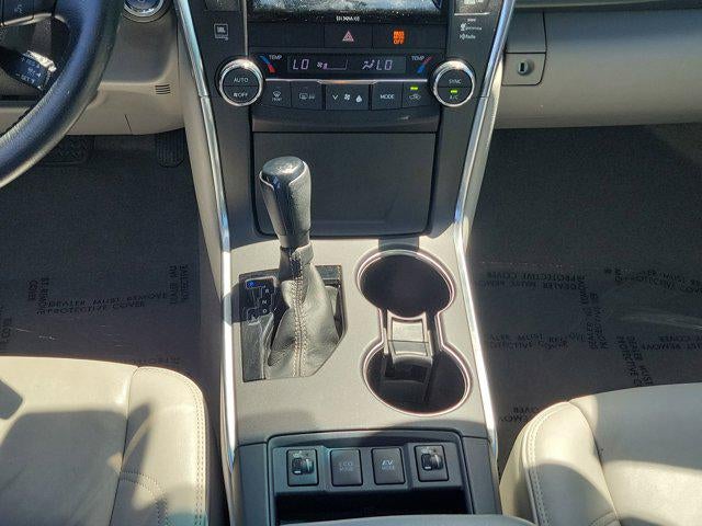 2017 Toyota Camry Hybrid LE