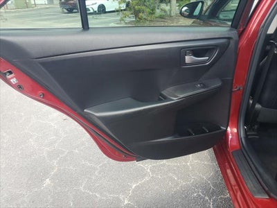 2017 Toyota Camry SE