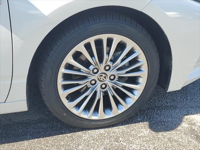 2021 Toyota Avalon Hybrid Limited