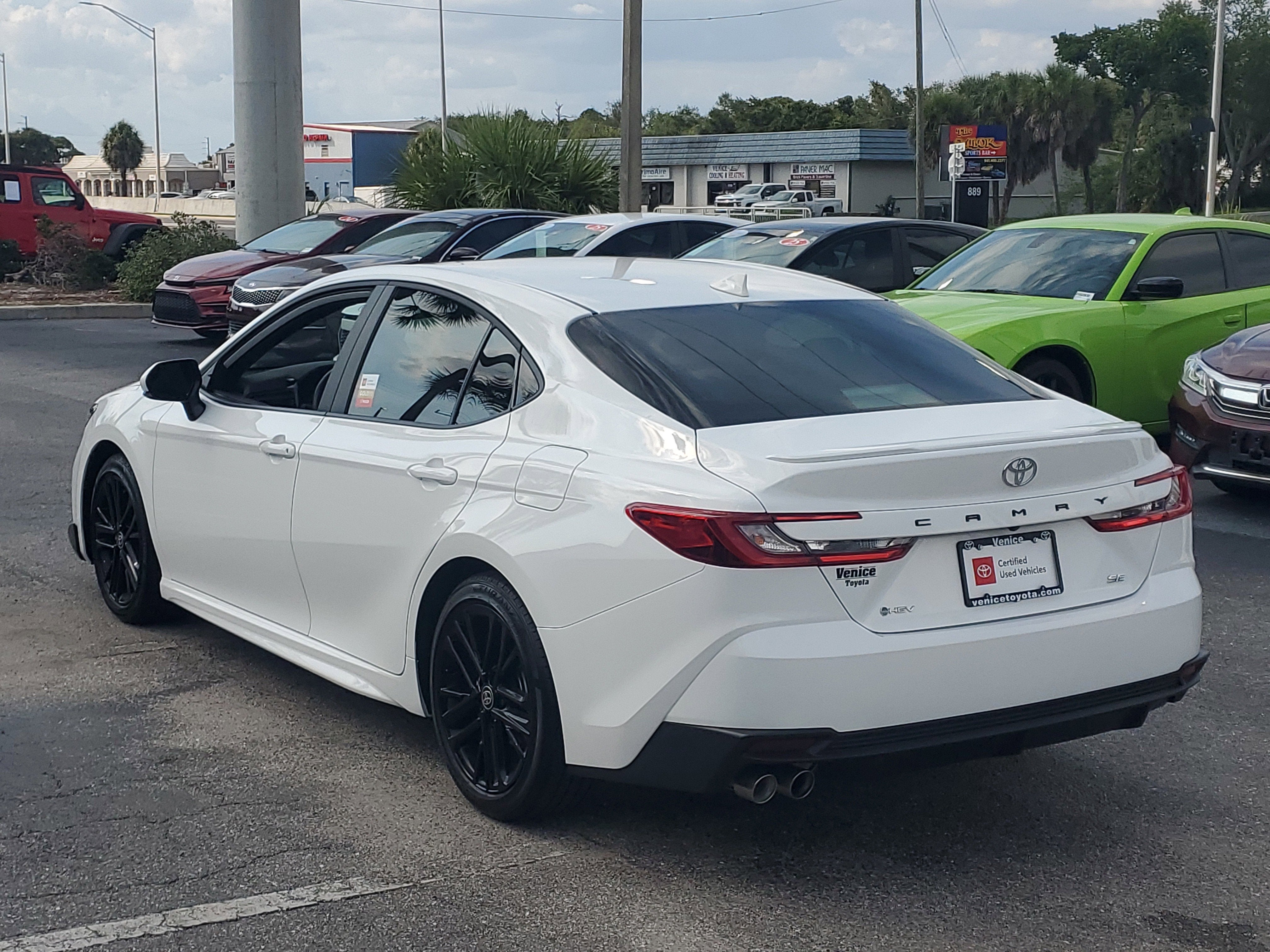 2025 Toyota Camry SE