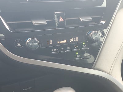 2021 Toyota Camry Hybrid SE