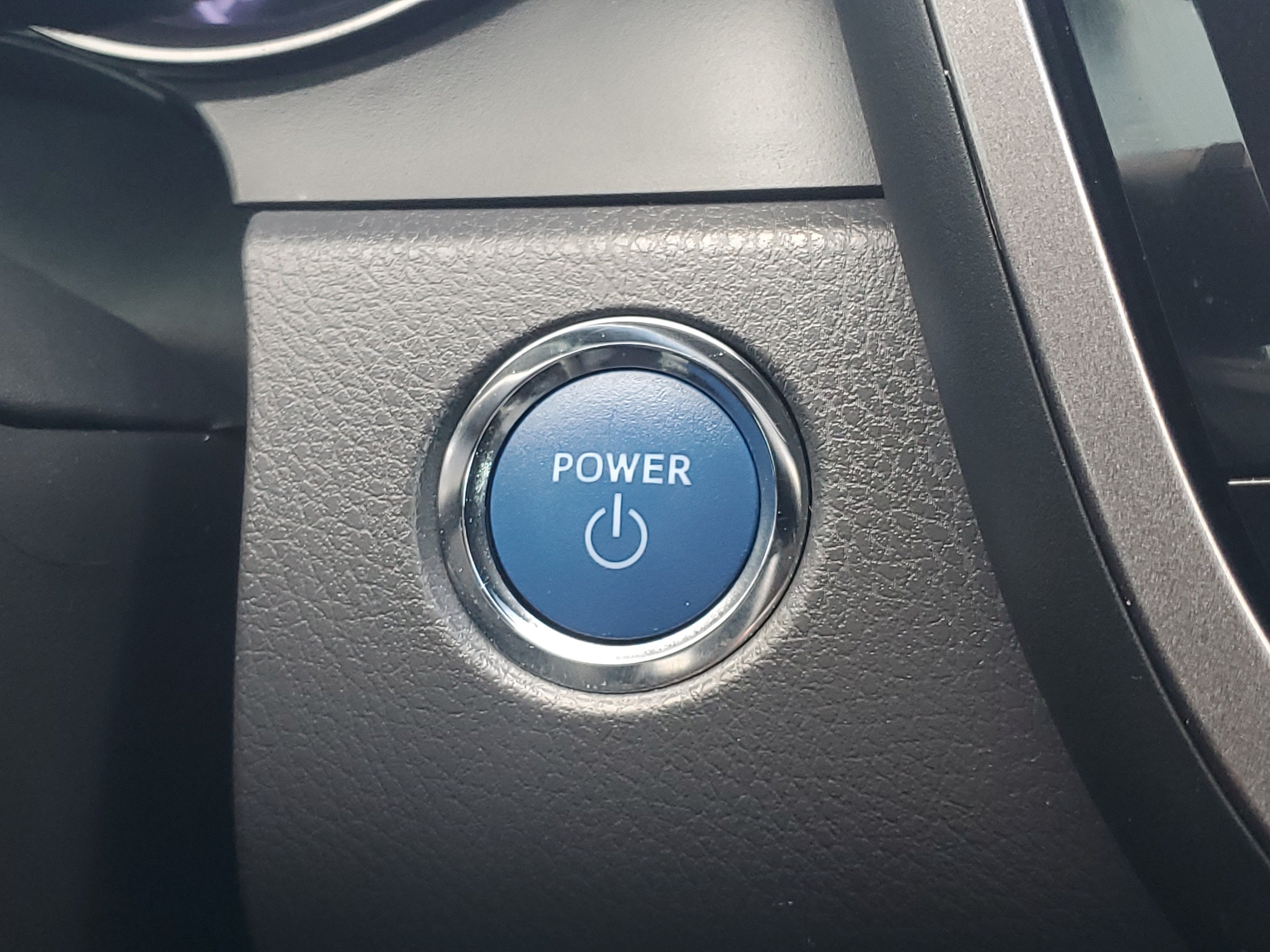 2021 Toyota Camry Hybrid SE