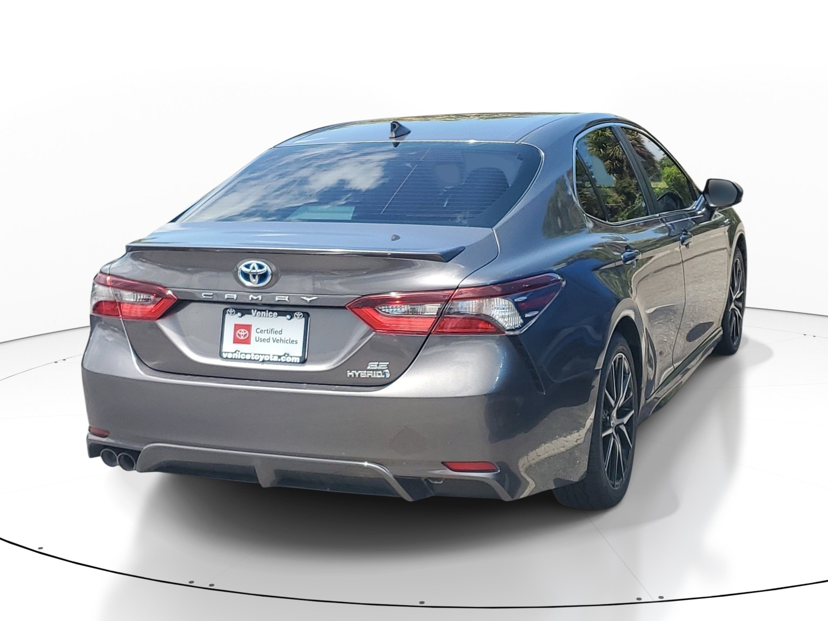 2021 Toyota Camry Hybrid SE