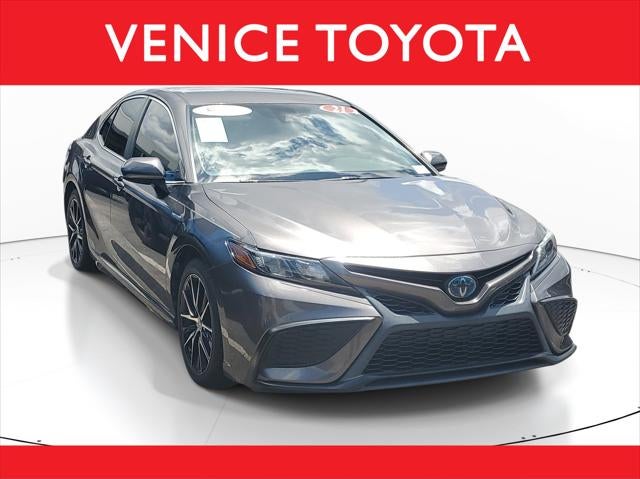 2021 Toyota Camry Hybrid SE