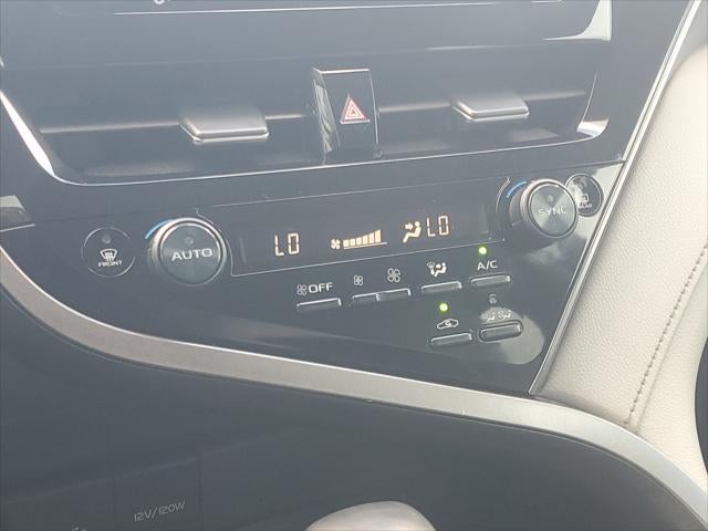2021 Toyota Camry Hybrid SE
