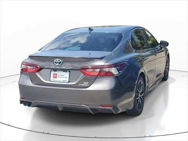 2021 Toyota Camry Hybrid SE