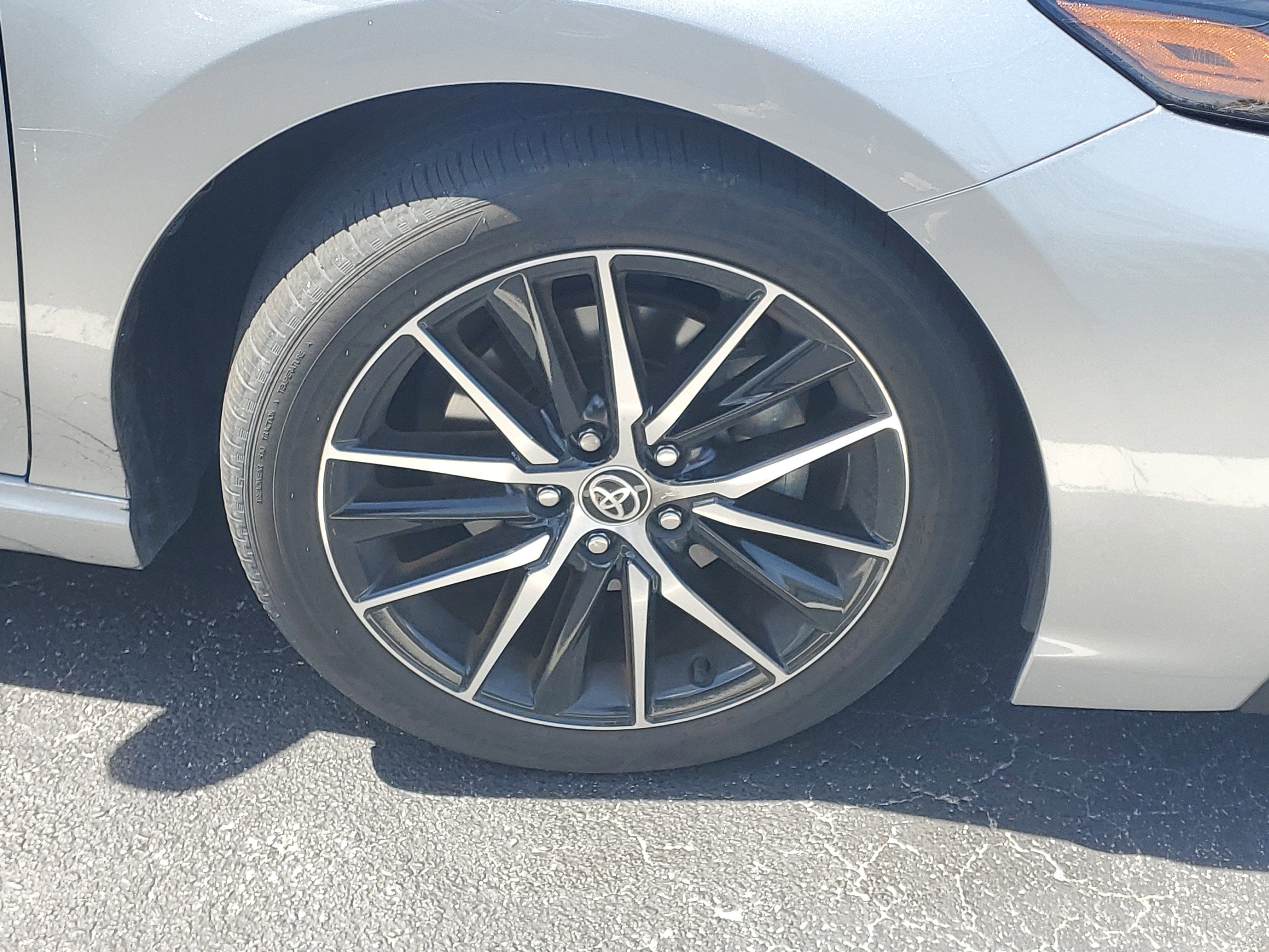 2024 Toyota Camry Hybrid SE