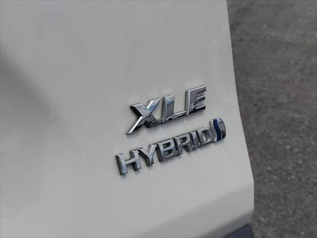 2022 Toyota RAV4 Hybrid XLE Premium
