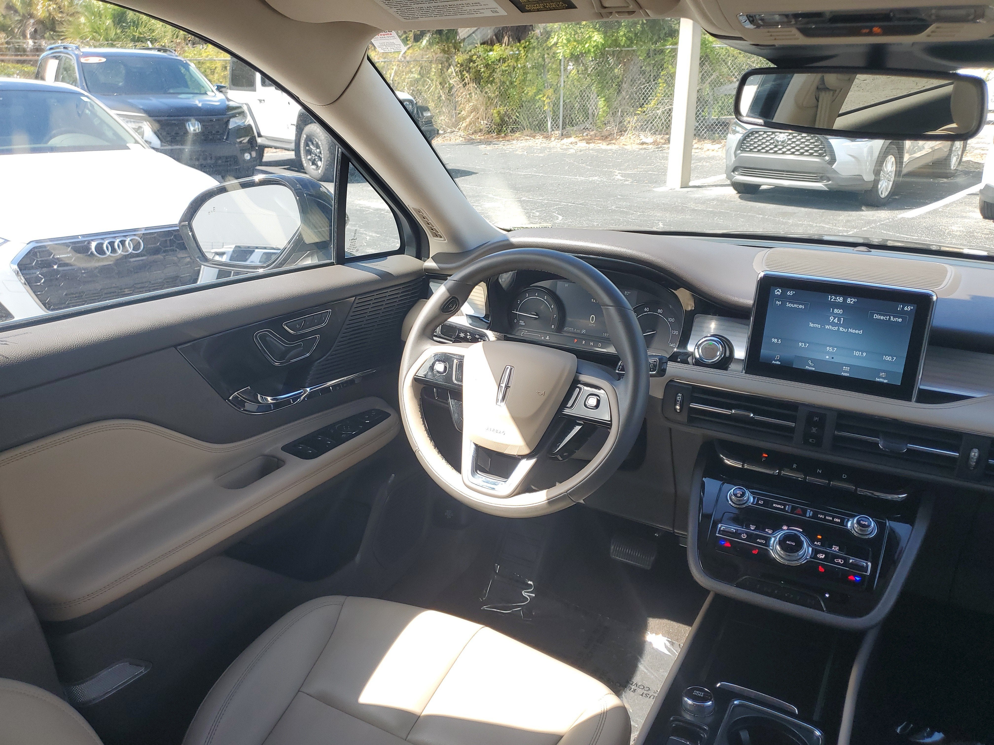2022 Lincoln Corsair Standard