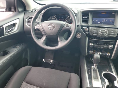 2018 Nissan Pathfinder SV