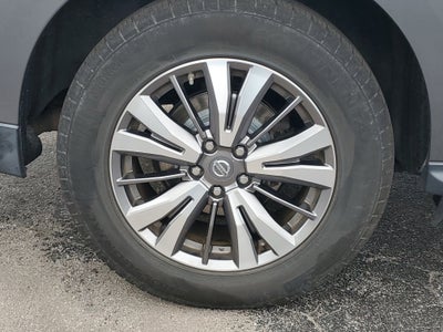 2018 Nissan Pathfinder SV