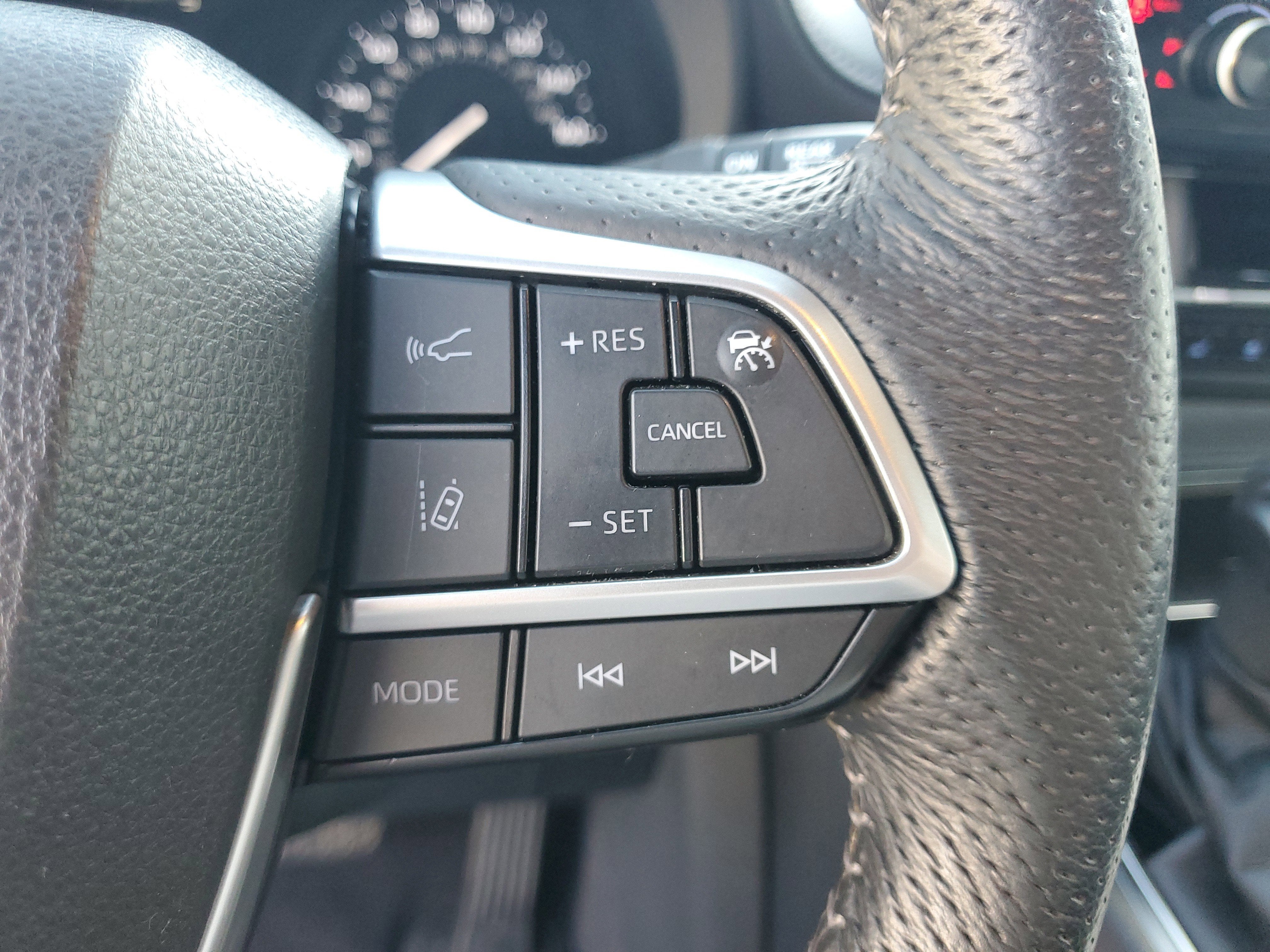 2023 Toyota Sienna XSE