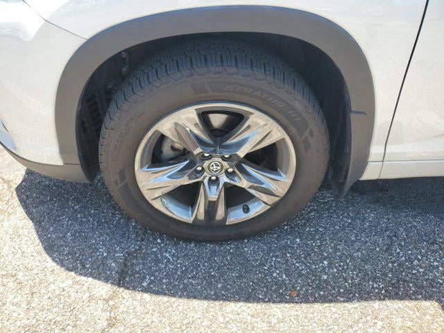 2018 Toyota Highlander Limited Platinum