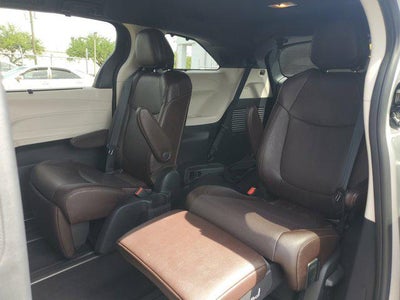 2021 Toyota Sienna Platinum