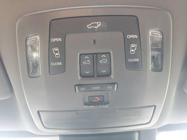 2021 Toyota Sienna Platinum