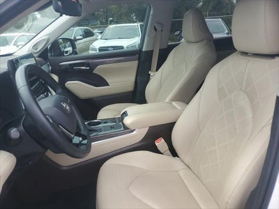 2021 Toyota Highlander Platinum