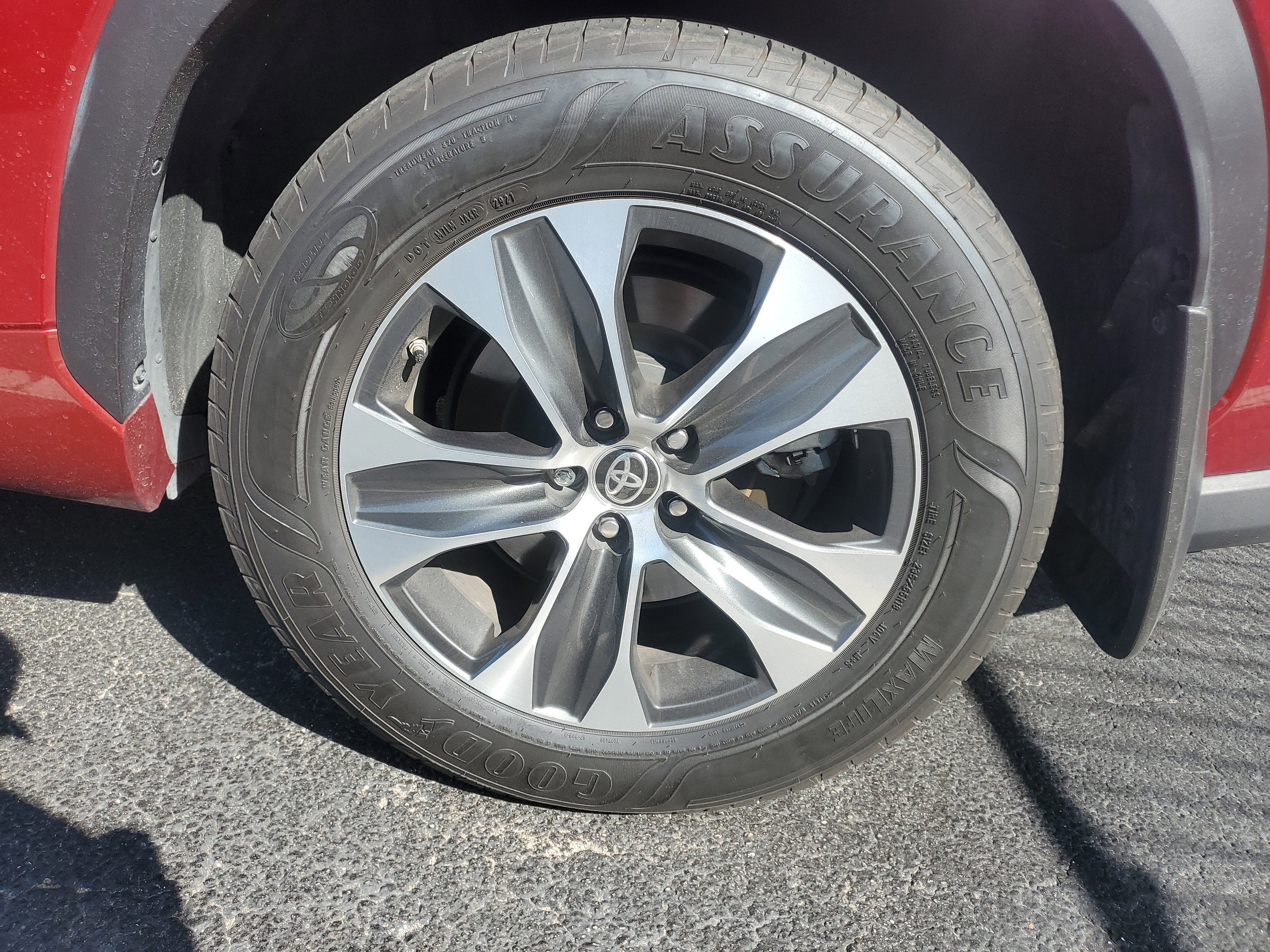 2020 Toyota Highlander Hybrid XLE