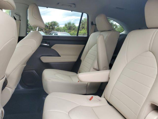 2020 Toyota Highlander Hybrid XLE