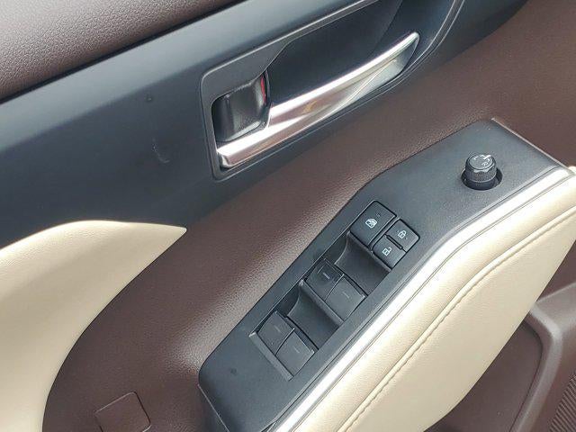 2020 Toyota Highlander Hybrid XLE