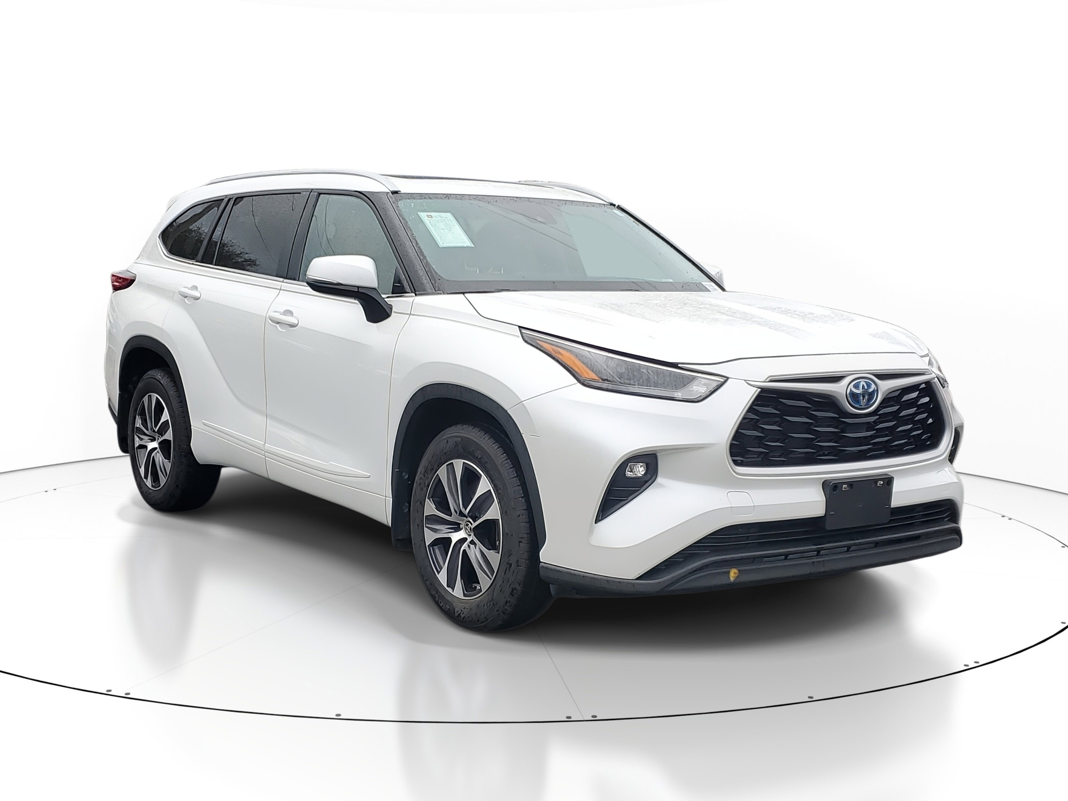 2023 Toyota Highlander Hybrid XLE