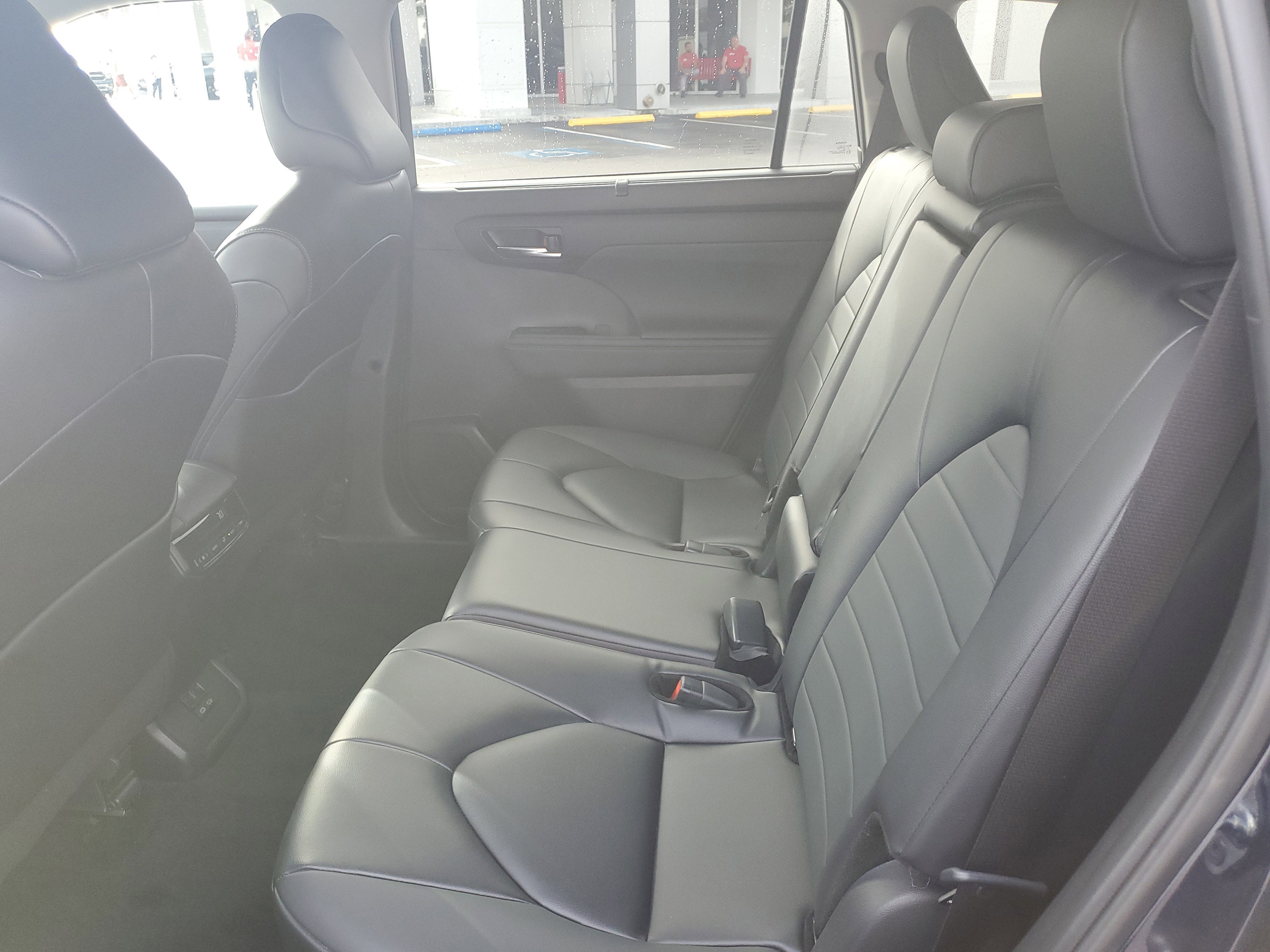 2024 Toyota Highlander Hybrid XLE