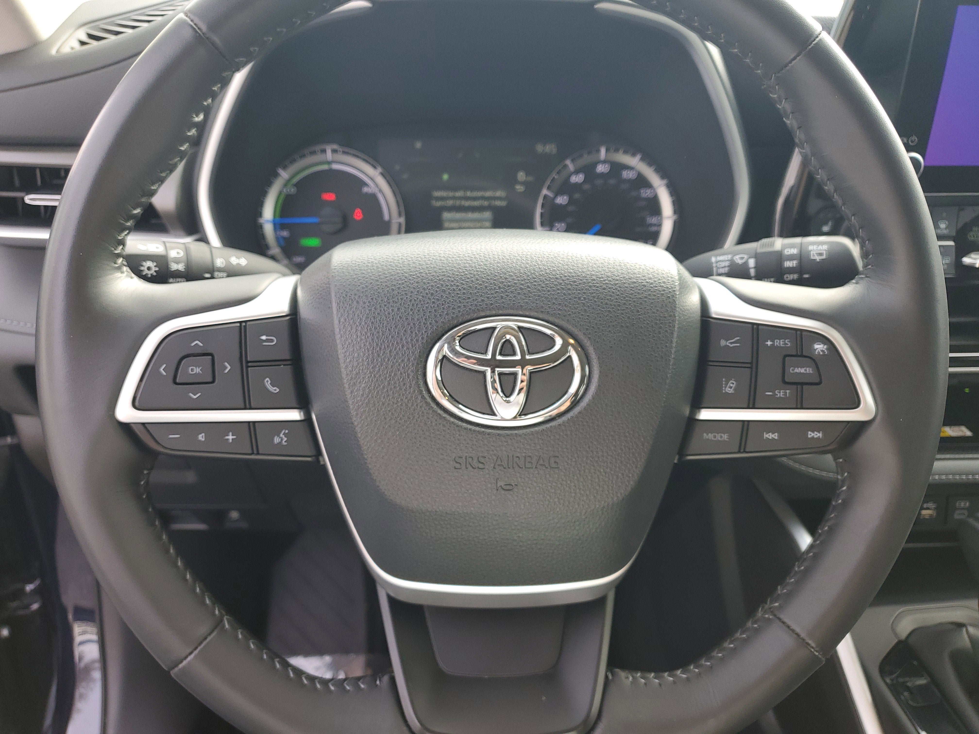 2024 Toyota Highlander Hybrid XLE