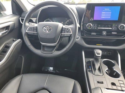 2024 Toyota Highlander Hybrid XLE