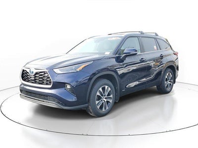 2024 Toyota Highlander Hybrid XLE