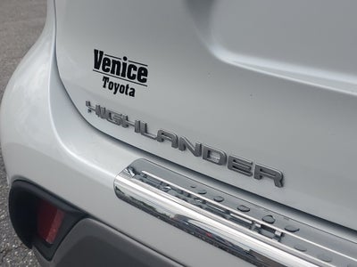 2024 Toyota Highlander Platinum