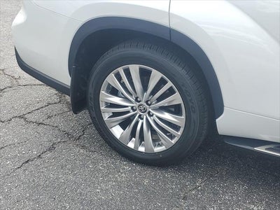 2024 Toyota Highlander Platinum