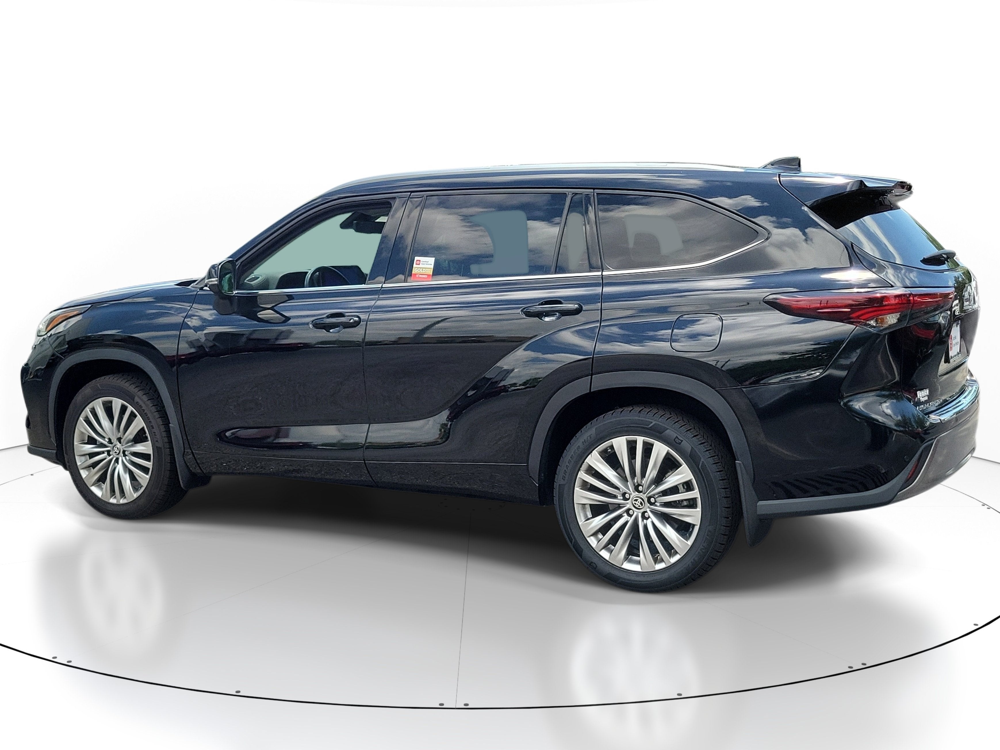 2024 Toyota Highlander Platinum