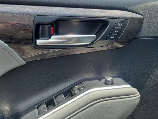 2024 Toyota Highlander Platinum