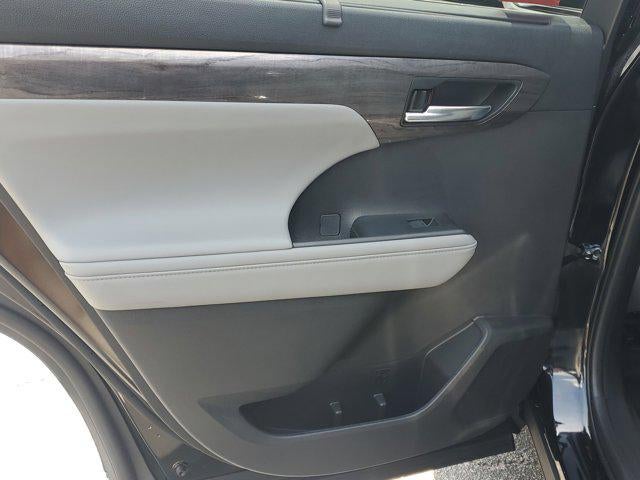 2024 Toyota Highlander Limited