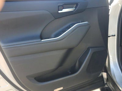 2022 Toyota Highlander XSE