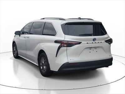 2025 Toyota Sienna XLE