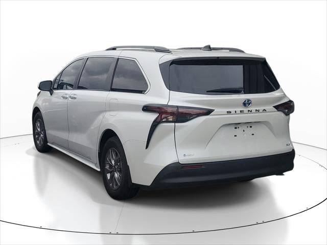 2025 Toyota Sienna XLE